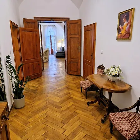 Marina Old Town Apartament Koszyce